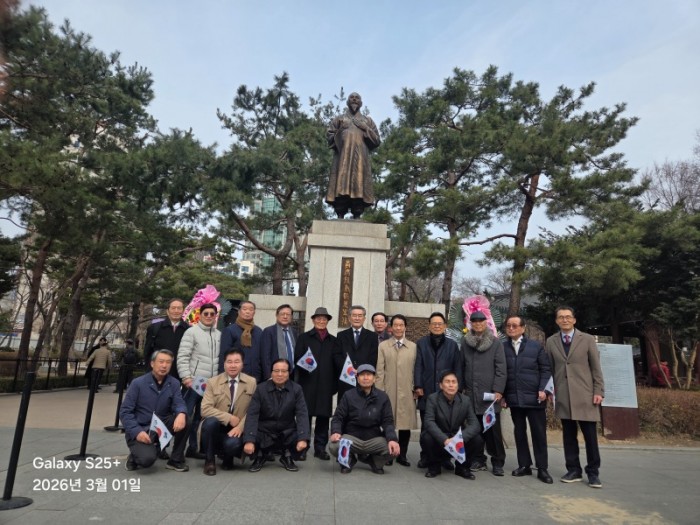 행사후 참석자 기념촬영.jpg